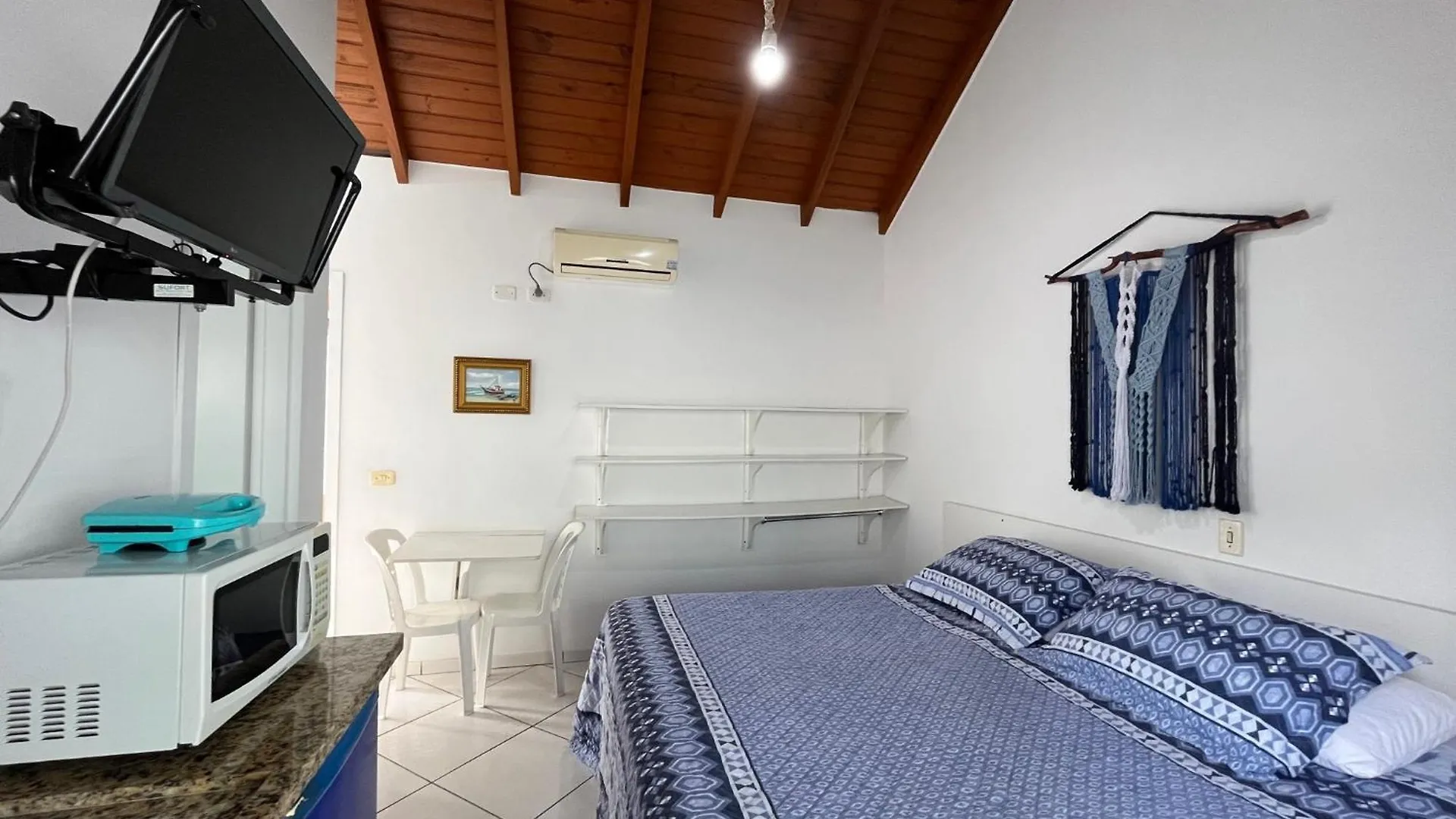 Pousada Canario Azul (Adults Only) Bombinhas 4*,  Brasil